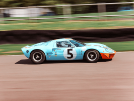 motorsport_-_gw-saywell-23_-_ford-gt40-gulf